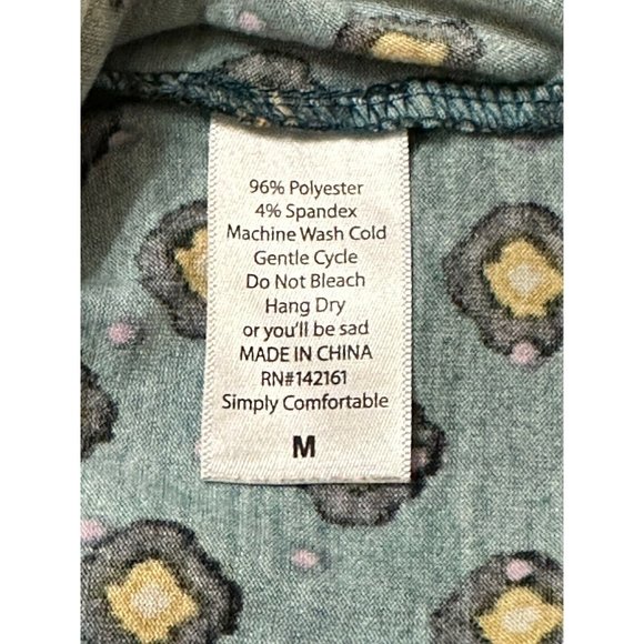 LuLaRoe Geometric Floral Pattern Oversized T-Shirt Teal Diamond Print Stretch M - Picture 7 of 7